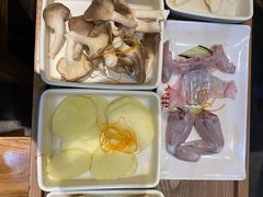 -井格重庆火锅(临平银泰城店)