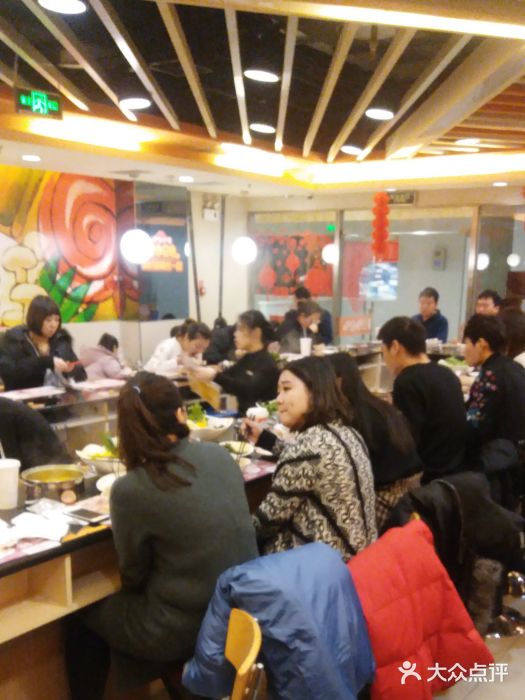 呷哺呷哺(世贸.工三店)大堂图片