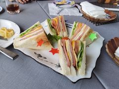 -敦煌山庄摘星阁
