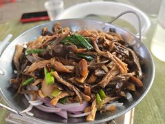 -丹水桥地锅鱼·翘嘴鲌·地方特色全鱼宴(丹江口大坝店)