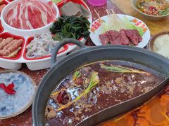-赵美丽·重庆社区火锅·直营店(火车东站·中豪国际店)