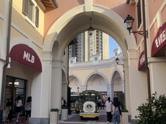 -佛罗伦萨小镇广佛名品奥特莱斯(疏港路店)