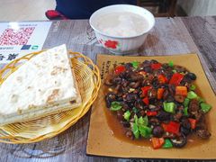 -萨宁音登锡伯风味餐厅(一楼店)