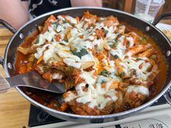 -亲昵春川鸡排(韩国美食街店)