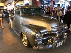 -席娜卡琳火车铁道夜市