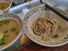 -金杨拉面王小吃面馆·牛三宝面·红烧牛肉粉