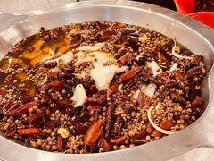 -鑫巴蜀小镇 · 水煮鱼专研店(玉桥店)