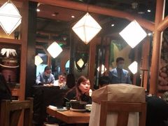 大堂-云海肴·汽锅鸡·云南菜(天山百盛优客店)