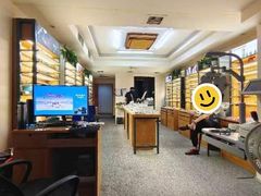 -优医视平价眼镜超市蔡司依视路折扣(小马厂店)
