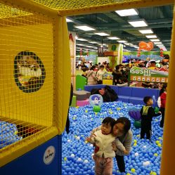 -莫莉幻想儿童乐园(郑州丹尼斯三天地店)