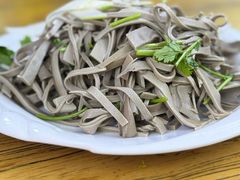 豆腐丝-溢心园香河肉饼总店