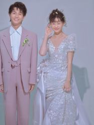 -至臻微拉婚纱摄影