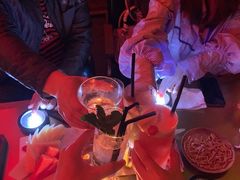 -饮湖威士忌鸡尾酒吧