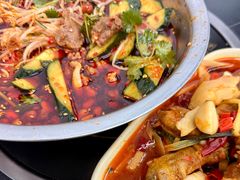 -周良天山牛杂城(天山路总店)