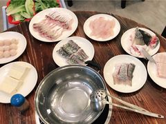 -正能量脆肉鲩火锅