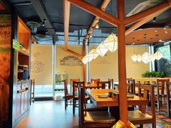 大堂-云海肴·汽锅鸡·云南代表菜(天山百盛优客店)