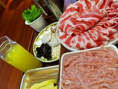 -沸炉重庆老火锅(军事博物馆店)