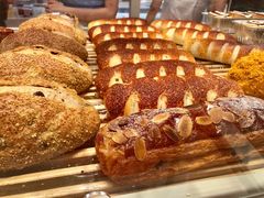 -好利来(八里庄店)