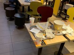 -麦当劳(海岸城店)