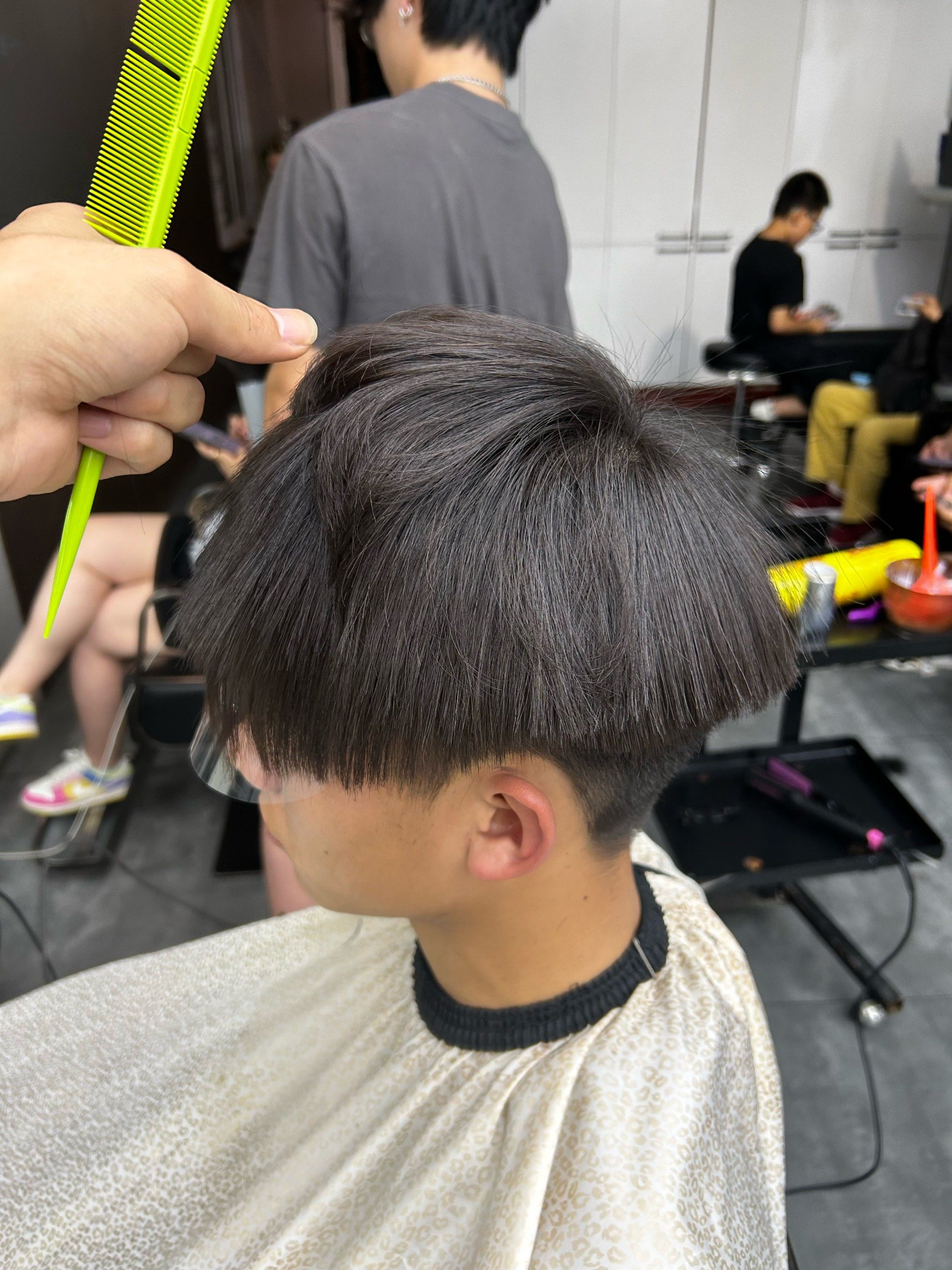 男孩潮流发型