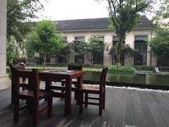-东航云逸酒店(九溪烟树店)