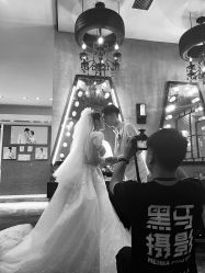 -黑马婚纱摄影