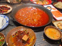 -冯校长老火锅(中联广场店)