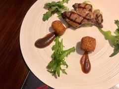 -恰餐厅及酒吧 CHAR Bar & Grill (北京丽都皇冠假日店)