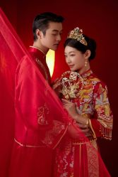 -喜爱高定婚纱摄影