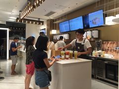 -奈雪的茶(华侨城创意园店)