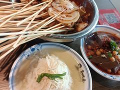 -肖四女乐山跷脚牛肉(南汇大学城生活广场店)