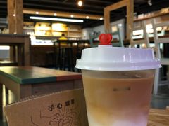 拿铁-手心咖啡