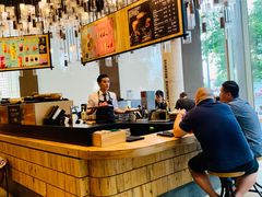 -星巴克臻选(湖滨道店)