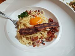 奶油培根鸡蛋意大利面-Chom Cafe and Restaurant