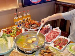 -乡土黄·鲜牛肉火锅·小龙虾(兴业街店)