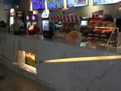 -英皇UA电影城(虹桥天地店)