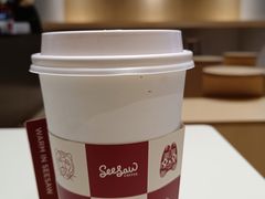 白柚红果丝绒拿铁-Seesaw Coffee(西岸凤巢店)