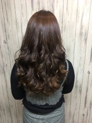 -首脑美发沙龙