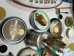 -泓炙颐凤鲜海鲜火锅料理(桐乡店)