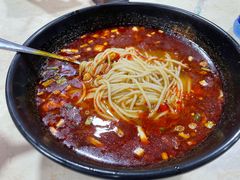 酸辣煮米线-啰啰冰屋(景洪总店)