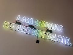 -UNI UNI(环亚凯瑟琳店)