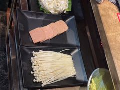 -七欣天香辣蟹火锅(上海银亿滨江店)