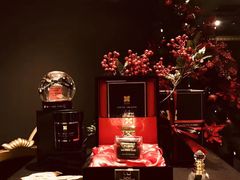 -爱雍·乌节