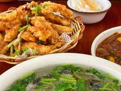 -胡子饮食店
