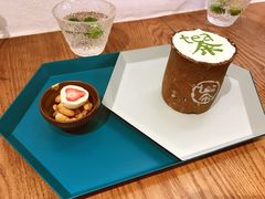 饼干杯奶盖茶-茶是一枝花泡茶店