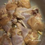 时间到取出，在表面刷一层蜂蜜。继续烤10分钟