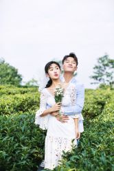 -现代经典婚纱摄影