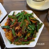 老板便宜了个零头 整体体验还行的，小炒肉