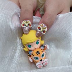 -花系美·美甲美睫精品店