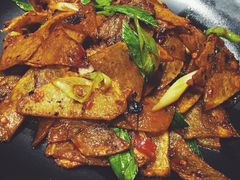 土豆回锅肉-布衣草棚风格餐厅